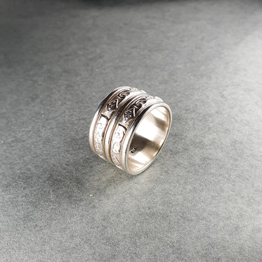 The Ultimate Spinner Ring